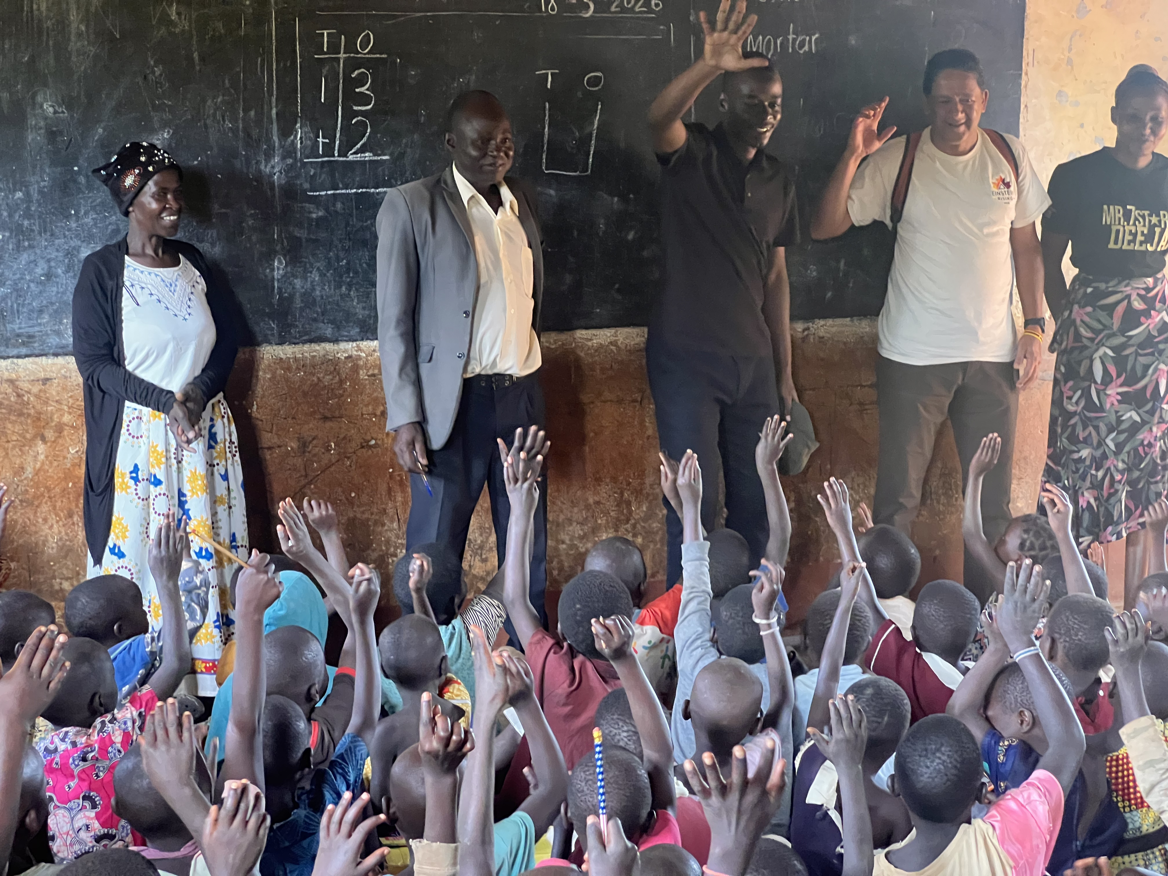Students of Bulidha Welcoming Einstein Rising Canada Team